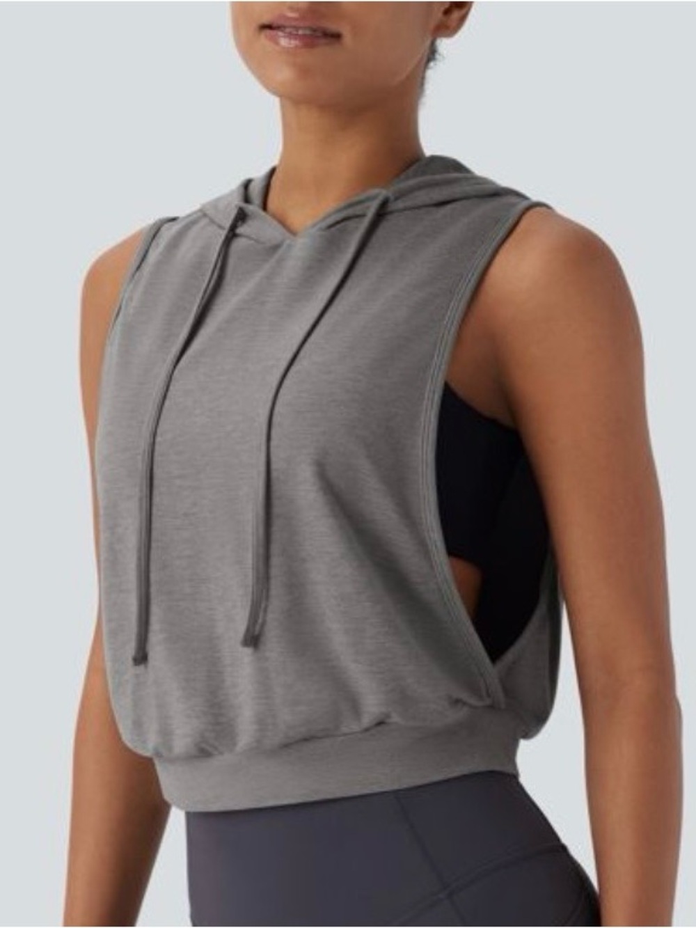 NEW Halara Cropped Running Tank Top Sz M Gray Activewear Gym Training Athleisure